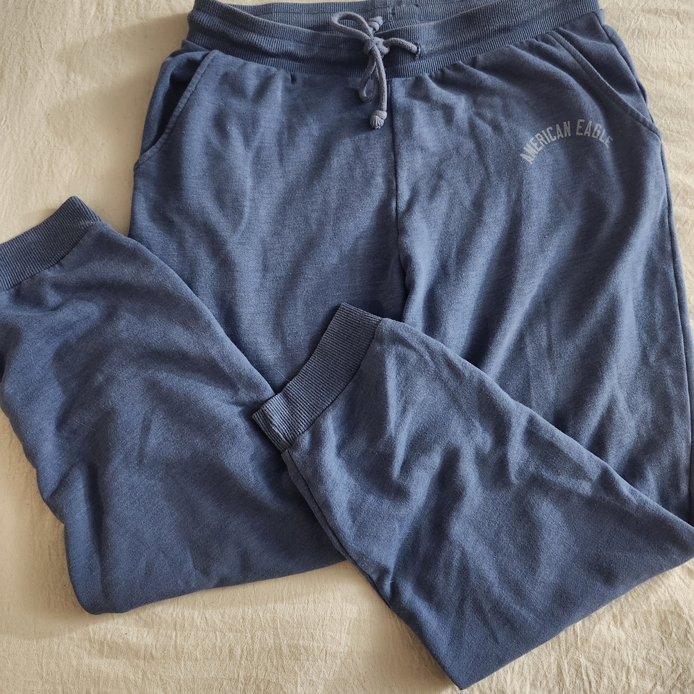 American Eagle Outfitters Joggers Sweatpants Relaxed Fit Super Soft